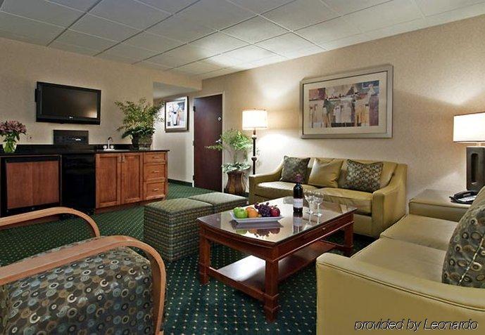 Отель Columbus Airport Marriott Номер фото