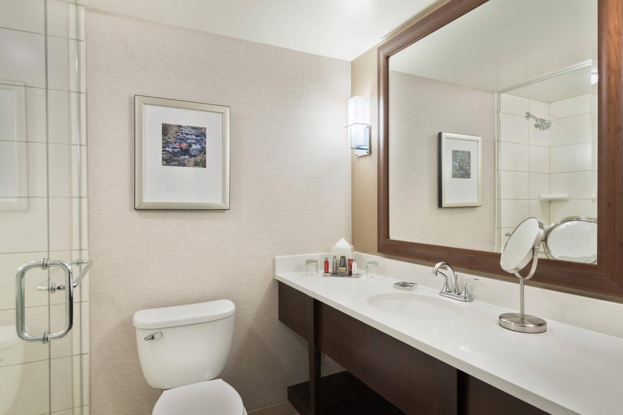 Отель Columbus Airport Marriott Экстерьер фото